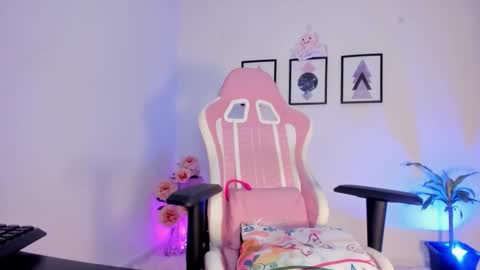 Snapshot of pocahontas_sensual chatting on February 14, 2026, 3:20 pm Jasmine online show from February 14, 2026, 3:20 pm