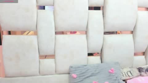pocahontas_sex17 online show from May 11, 2026, 11:27 am