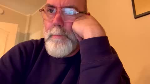 poeticdaddy online show from September 26, 2025, 10:19 am