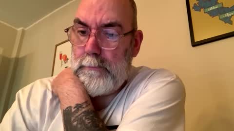 poeticdaddy online show from October 17, 2025, 11:35 am