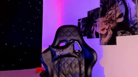 Snapshot of poison_willow chatting on December 29, 2024, 8:37 pm Willow Hours 12pm to 630pm Colombian time FRIDAY AND SUNDAY FREE DAYS online show from December 29, 2024, 8:37 pm