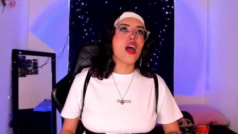 Snapshot of poison_willow chatting on March 4, 2025, 6:29 pm Willow Hours 12pm to 630pm Colombian time FRIDAY AND SUNDAY FREE DAYS online show from March 4, 2025, 6:29 pm