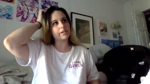 sweet angel baby  online show from April 11, 2026, 12:53 pm