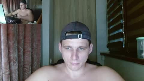 Snapshot of poliglotjoe2 chatting on April 26, 2026, 3:32 pm Poliglotjoe2 online show from April 26, 2026, 3:32 pm