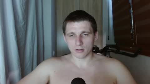 Snapshot of poliglotjoe2 chatting on May 28, 2026, 6:43 am Poliglotjoe2 online show from May 28, 2026, 6:43 am