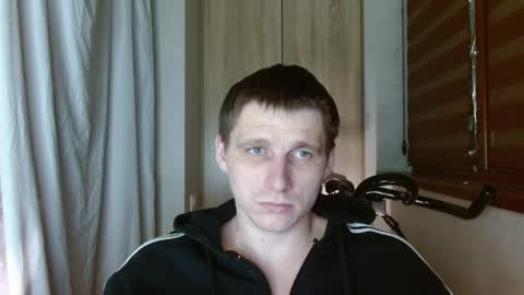 Snapshot of poliglotjoe2 chatting on May 30, 2026, 12:02 pm Poliglotjoe2 online show from May 30, 2026, 12:02 pm