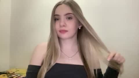 Snapshot of polishangel222 chatting on February 26, 2026, 4:39 pm polishangel222 online show from February 26, 2026, 4:39 pm