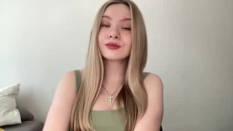 Snapshot of polishangel222 chatting on June 5, 2026, 1:06 pm polishangel222 online show from June 5, 2026, 1:06 pm