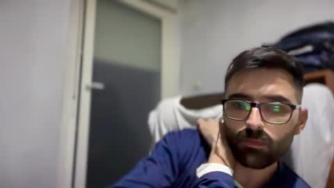 pollabeta online show from December 1, 2025, 12:04 am