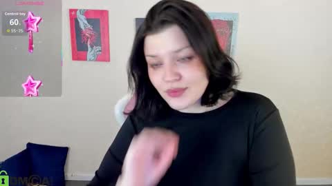 Polly online show from November 30, 2025, 5:22 am