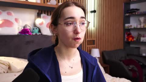 Polly online show from February 22, 2026, 7:40 am