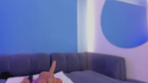 POLLY online show from January 7, 2026, 10:18 am