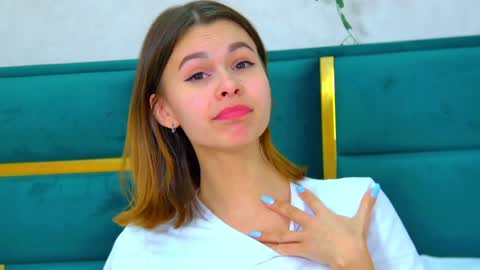 Snapshot of pollylanders chatting on January 13, 2025, 9:31 pm Polly online show from January 13, 2025, 9:31 pm