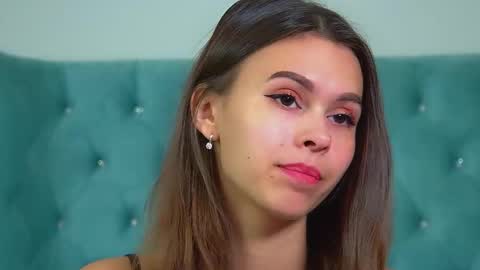 Polly online show from February 7, 2026, 7:01 am