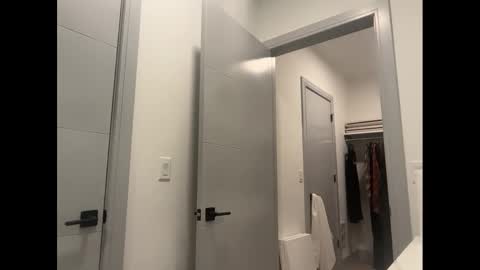 Polly Pocket online show from November 15, 2025, 5:42 pm