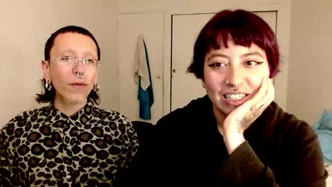 Snapshot of poly_mer chatting on January 8, 2026, 3:53 am Poly online show from January 8, 2026, 3:53 am