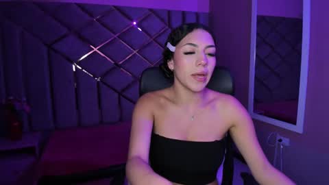 Snapshot of poly_sasha_ chatting on February 4, 2026, 3:56 am poly sasha online show from February 4, 2026, 3:56 am