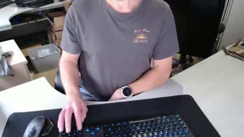 Snapshot of poodledude chatting on October 21, 2025, 8:59 am Dave online show from October 21, 2025, 8:59 am
