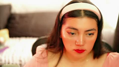 Snapshot of poppykens chatting on April 16, 2026, 5:36 pm Poppy Kensington online show from April 16, 2026, 5:36 pm