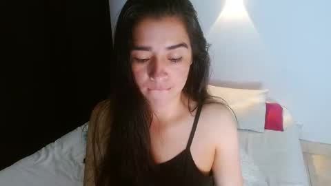 porcelainlux online show from April 11, 2026, 11:31 pm