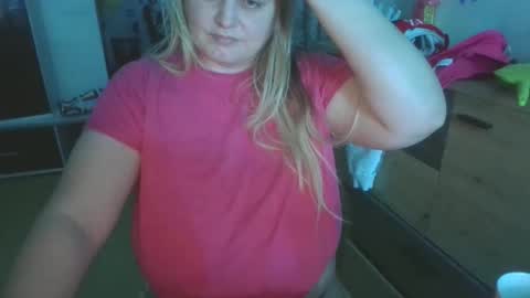 Snapshot of pornbusty chatting on April 10, 2026, 9:41 pm MelissOfficial online show from April 10, 2026, 9:41 pm