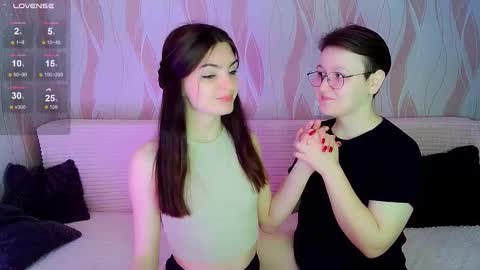 Snapshot of pornostendup chatting on November 9, 2025, 1:04 am Ana and Tati online show from November 9, 2025, 1:04 am