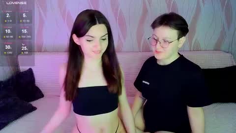 Snapshot of pornostendup chatting on December 1, 2025, 7:08 pm Ana and Tati online show from December 1, 2025, 7:08 pm