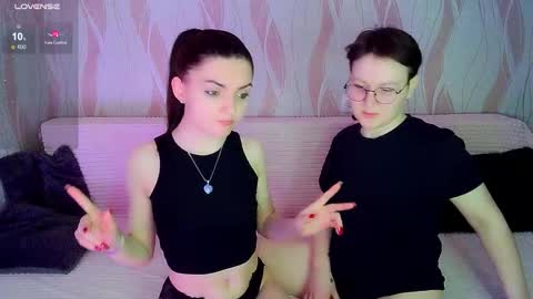 Snapshot of pornostendup chatting on December 5, 2025, 8:49 pm Ana and Tati online show from December 5, 2025, 8:49 pm