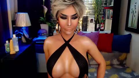 DivaGray online show from February 2, 2026, 10:19 pm