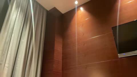 Snapshot of porntoyndr2 chatting on December 21, 2025, 6:53 am porntoyndr2 online show from December 21, 2025, 6:53 am