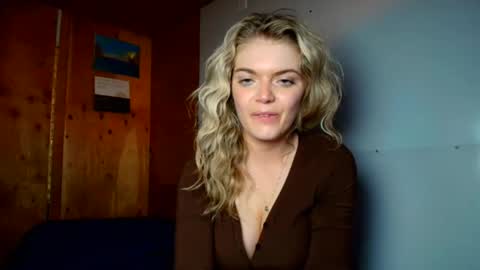 Snapshot of porshabelle chatting on January 18, 2026, 8:51 am porshabelle online show from January 18, 2026, 8:51 am