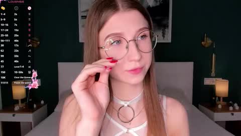 Elizabeth online show from March 13, 2026, 7:42 pm