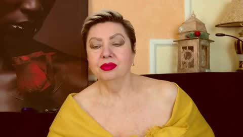 LADY POSH online show from April 9, 2026, 8:25 pm