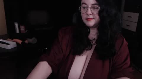 PoshMistres    online show from April 18, 2026, 2:26 am