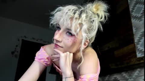 Snapshot of positivevibess chatting on March 7, 2025, 4:33 pm positivevibess online show from March 7, 2025, 4:33 pm