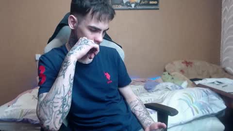 J online show from October 13, 2025, 7:25 pm