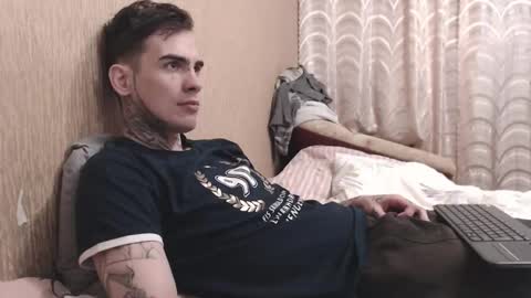 J online show from October 21, 2025, 2:23 am