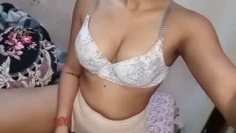 poulomi online show from February 19, 2026, 6:04 pm