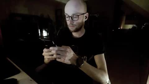 Blou online show from March 16, 2026, 9:30 pm