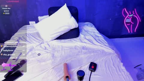 Powder  online show from January 25, 2025, 5:08 pm