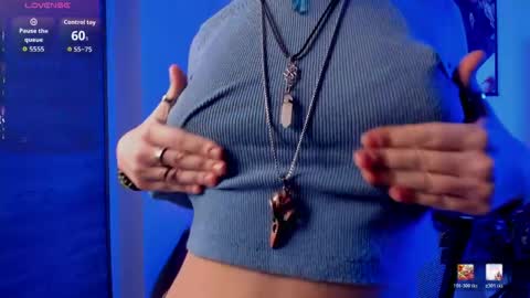 Snapshot of powderofgun chatting on April 11, 2026, 8:13 pm powderofgun online show from April 11, 2026, 8:13 pm