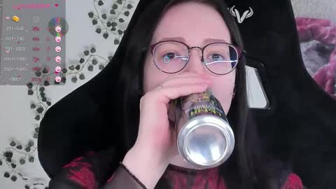 Snapshot of power_robynn chatting on March 4, 2026, 9:48 am Robyn online show from March 4, 2026, 9:48 am