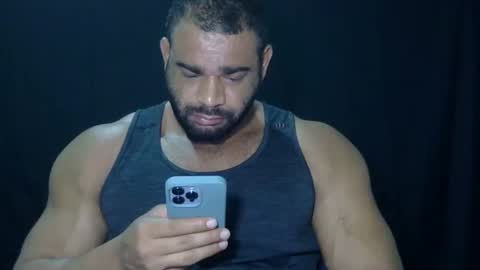 Snapshot of powerdmuscle chatting on April 12, 2026, 10:48 pm powerdmuscle online show from April 12, 2026, 10:48 pm