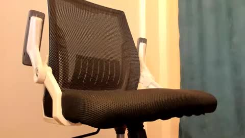 Snapshot of powerofthor69 chatting on September 13, 2025, 10:31 pm alex online show from September 13, 2025, 10:31 pm