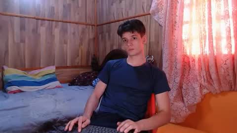 Snapshot of powertwinky chatting on December 8, 2024, 9:30 pm chris independent  online show from December 8, 2024, 9:30 pm