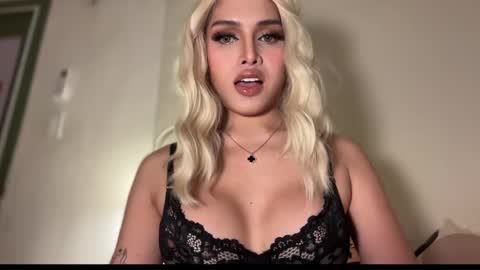 Snapshot of precious_amber69 chatting on February 5, 2025, 12:10 am Oh my Amber online show from February 5, 2025, 12:10 am