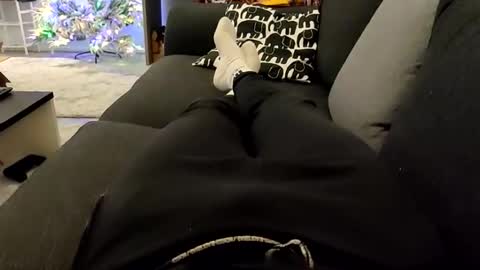 precummilker online show from December 19, 2025, 6:26 pm