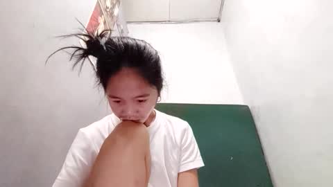 Dinah online show from March 11, 2025, 12:33 am