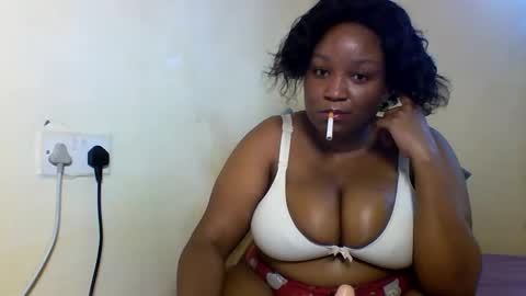 Prettie diva online show from October 6, 2025, 12:35 pm