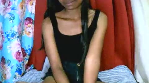 prettiethalia online show from November 14, 2025, 9:08 am